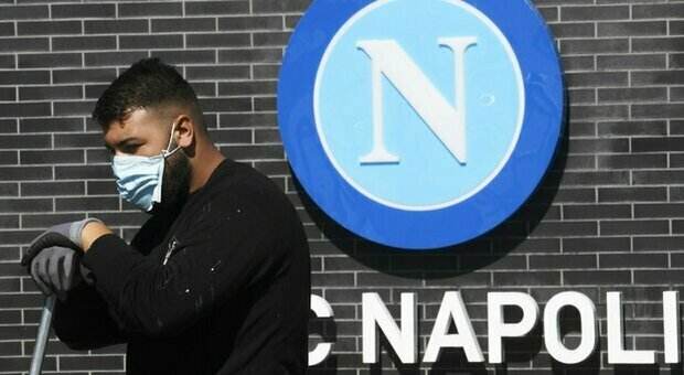 Juventus-Napoli, è delirio sui social: «Vogliono rubarci un'altra partita»