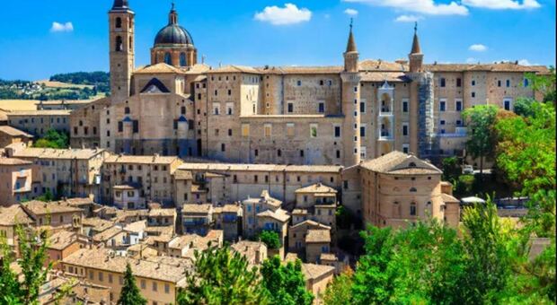 Urbino è un caso unico in Italia: capoluogo con regole da paese