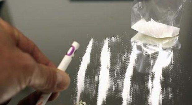 Cocaina, mini scosse indolori per eliminare il desiderio: funziona anche per ludopatia e alcol