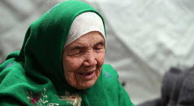 Bibihal Uzbeki, 105 anni, afgana, arrivata oggi in Croazia