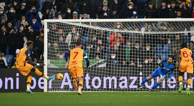 Sassuolo-Roma 2-2, le pagelle: Mancini disastroso, Mou aggrappato ad Abraham