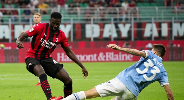 Cori razzisti contro Bakayoko: il Milan pensa a un esposto alla Figc