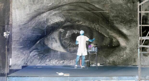 Sotto al Vesuvio l'opera immersiva dello street artist argentino Bosoletti