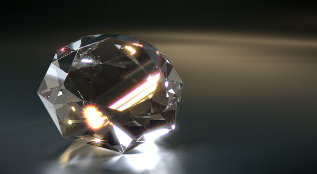 Alessandra trova un diamante di 6 carati e lo restituisce. Valeva 150mila euro (Foto di Lars Plöger da Pixabay)