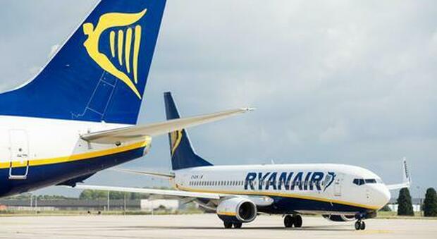 Durante un volo Ryanair un uomo di 84 anni è morto