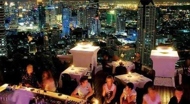 L'aperitivo? Va di moda all'ultimo piano: i rooftop bar più "in" del mondo