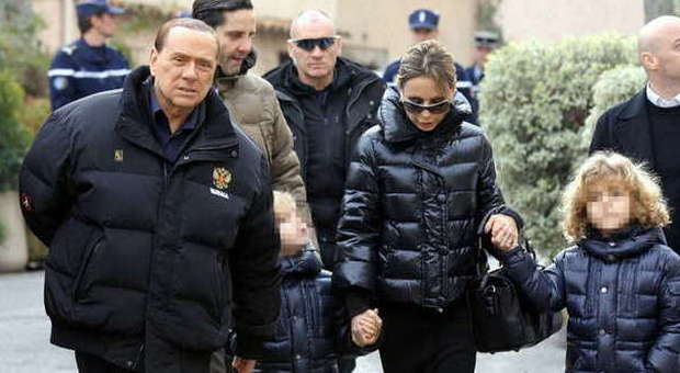 Berlusconi con la figlia Marina e i nipoti