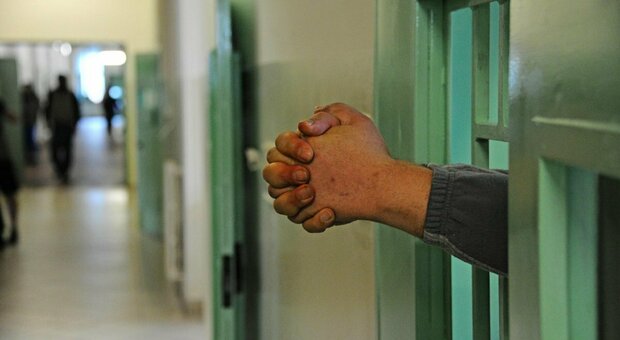 Coronavirus, allarme nelle carceri: i contagi in prigione sono saliti del 600% in due settimane