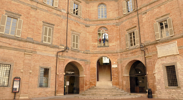 Palazzo Pretorio sede della Residenza Municipale di Gubbio in piazza Grande