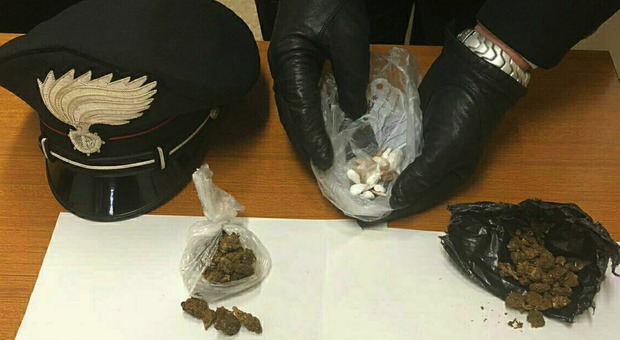 Hashish e marijuana nascosti in casa, arrestato spacciatore a Benevento