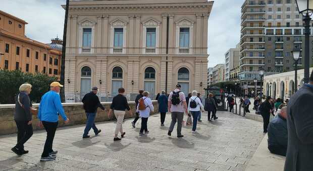 Turismo, a Bari è boom di arrivi dall'estero. «Ma dalla Russia disdette»