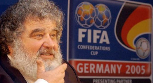 Scandalo Fifa, l'ex manager Blazer: «Tangenti anche per il Mondiale 1998 in Francia»
