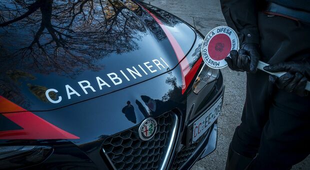 Rieti, guida senza patente e si rifiuta di fare l'alcoltest: denunciato dai carabinieri