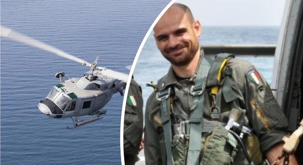 Elicottero della Marina cade in mare durante un'esercitazione: morto un militare, altri quattro in salvo
