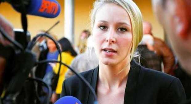 Ciclone Marion, Hollande trema. La sexy nipote di Marine Le Pen conquista la Destra