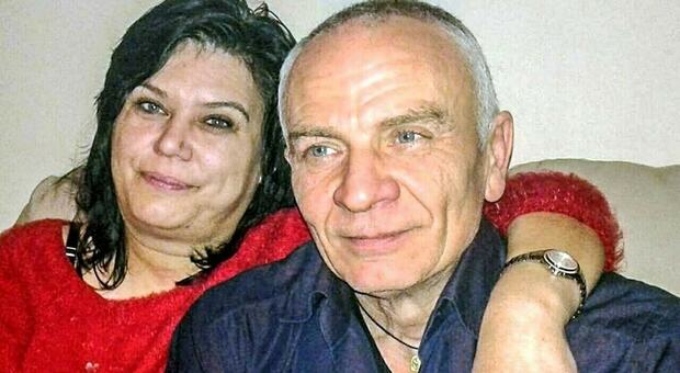 Incidente in scooter, Fausto e Camelia morti mentre vanno a cena dalla figlia: i corpi a pochi metri da casa