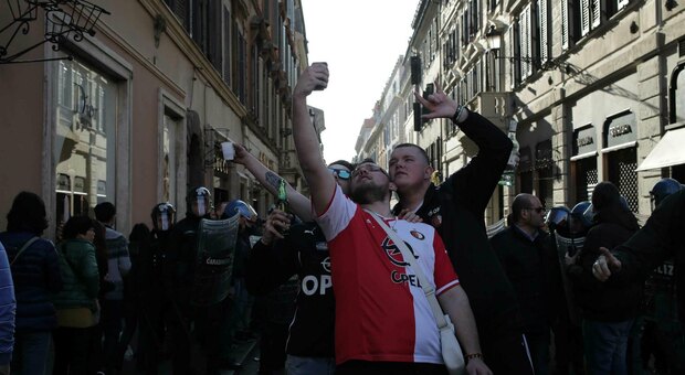 Roma-Feyenoord, vendita dei biglietti vietata agli olandesi e settore ospiti chiuso