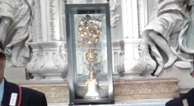Oggi l’esposizione della Rosa d’oro, il regalo di Papa Pio VIII alla città di Cingoli: ecco dove ammirarla
