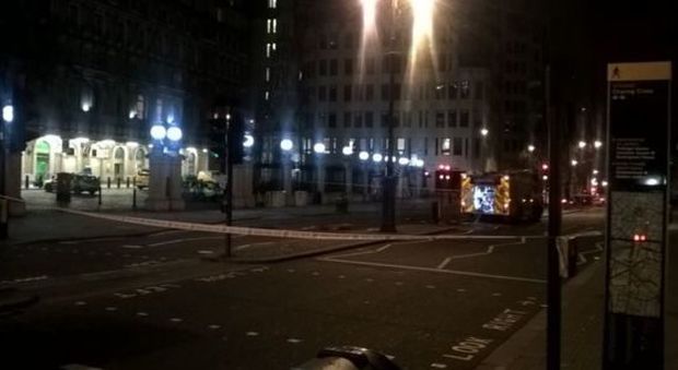 Fuga di gas a Londra, in strada 1.400 persone: evacuati anche un albergo e un night