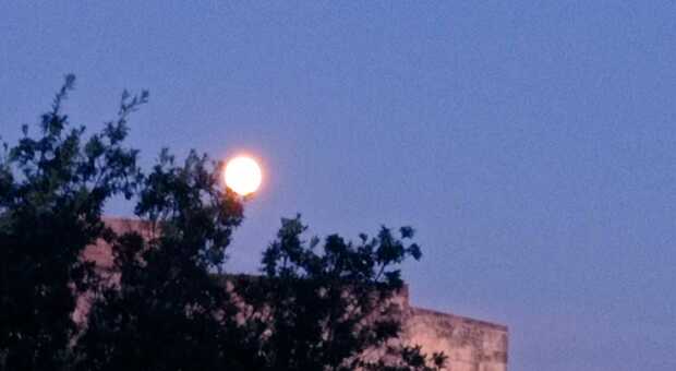 La Superluna a Lecce