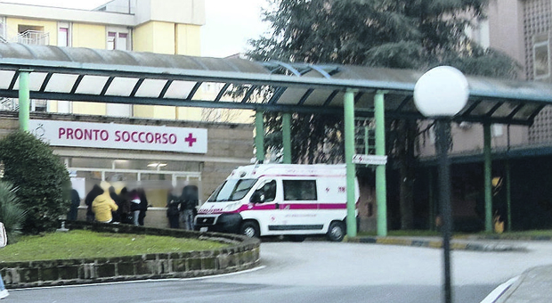 L'ingresso del Pronto soccorso dell'ospedale Rummo di Benevento