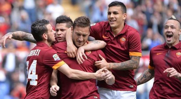 Lazio-Roma: Totti, un derby è per forza Il capitano in campo o in panchina?