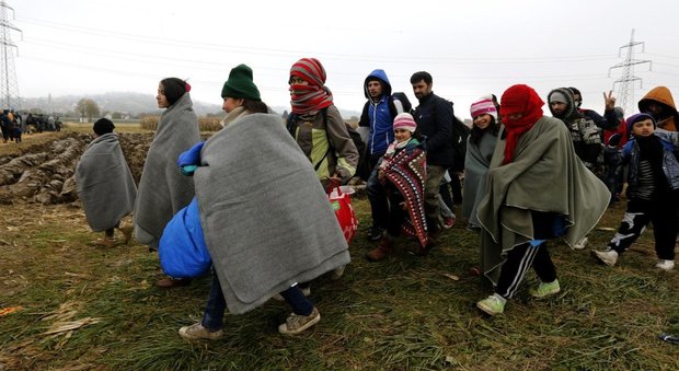 Migranti, il piano Olanda: rimandare in Turchia rifugiati sbarcati in Grecia