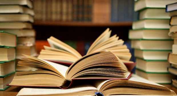 Università italiane donano libri alla biblioteca Antoniana di Ischia