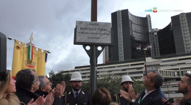 Napoli, al Centro direzionale nasce piazza Marcello Torre. De Magistris: «Una volontà politica per ricordare il sindaco ucciso»