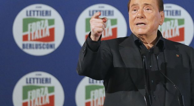 Referendum, Berlusconi attacca Confindustria: aspiranti sudditi