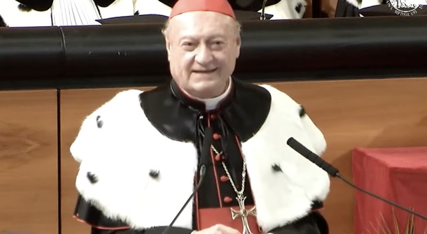 Napolitano, perché al funerale laico alla Camera parlerà il cardinale Ravasi
