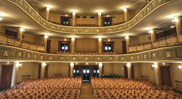 Teatro di Belluno, 800mila euro per il restyling