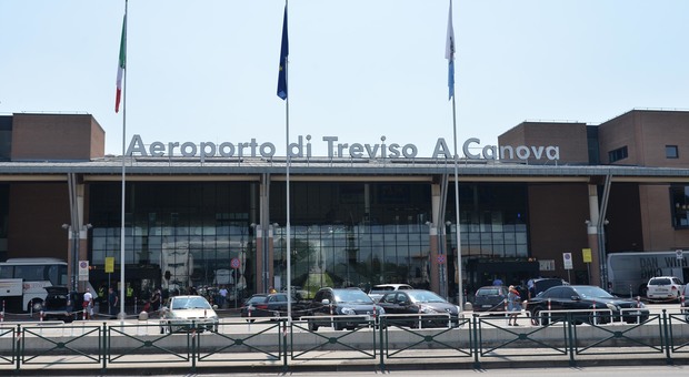 Aeroporto Canova, voli sulla città: vertice con Save su numero e orari