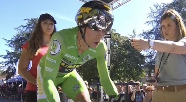 Vuelta, colpo doppio di Roglic: a Pau conquista tappa e maglia. Crolla Quintana, risorge Valverde