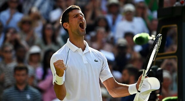 Djokovic conquista l'ottava finale a Wimbledon: battuto Cameron Norrie in quattro set