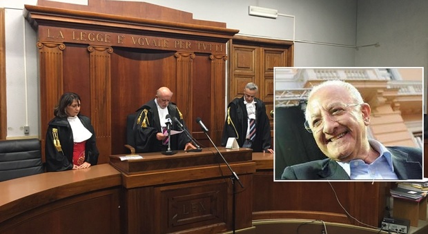 Assolto il governatore Vincenzo De Luca Finisce l'incubo «sospensione»| Foto L'ex sindaco di Salerno: «Finalmente»