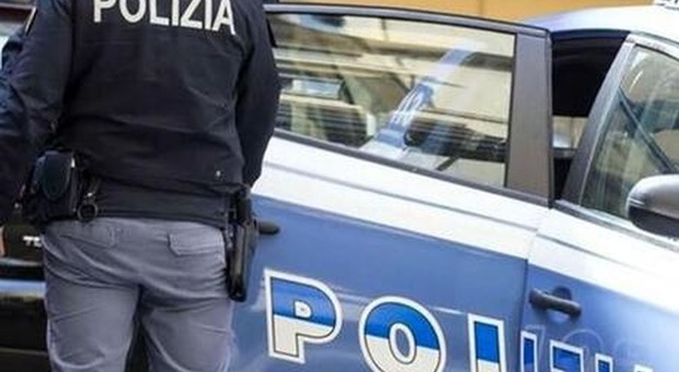 Nessun documento e un mandato di arresto europeo: ladro seriale arrestato dalla polizia