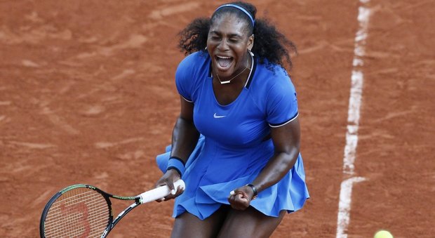 Parigi, Serena Williams vola agli ottavi dove troverà la Svitolina Fuori la Knapp al terzo turno