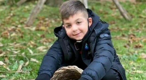 Il piccolo Gabriel muore a 9 anni nel Napoletano: «Vittima della Terra dei fuochi»
