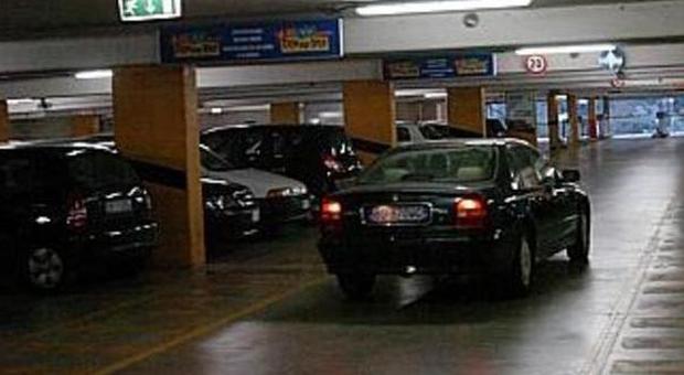 Scattano le tariffe dimezzate nei parcheggi a pagamento