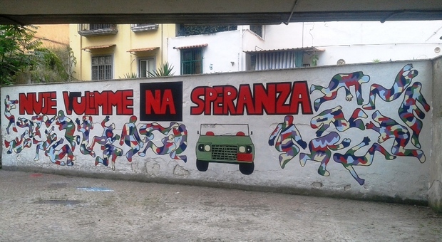 Giancarlo Siani, cancellato il murales a Napoli ma resistono quelli dei rapinatori uccisi