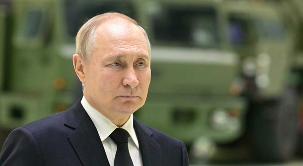 Russia verso il colpo di Stato, addio Putin? L'ex collaboratore sicuro: «Potrebbe succedere entro un anno»