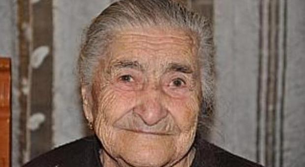 Nonna Giulia ​compie 106 anni Grande festa a Mozzano