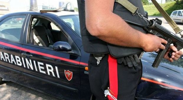 Raid in tabaccheria con la pistola, arrestati tre minorenni a Pugliano