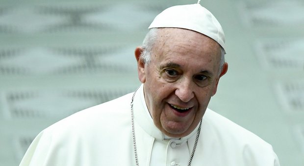 Papa Francesco rompe il silenzio sul caso Viganò e lo accusa di aver mentito: «Io non sapevo nulla di McCarrick»
