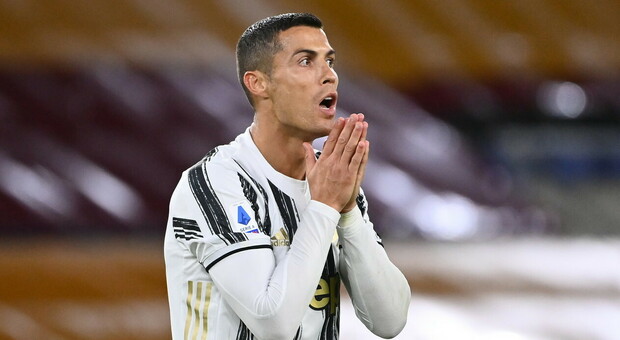 Cristiano Ronaldo, razzia nella villa super lusso in Portogallo: i ladri fuggono col bottino