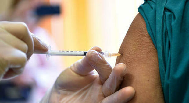 Covid, Speranza: «Ieri oltre 500mila vaccinati»