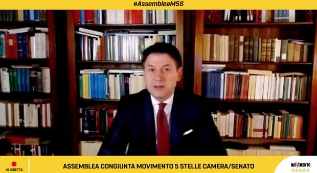 Giuseppe Conte all'assemblea dei parlamentari dei 5 Stelle: «Ho accettato sfida per rifondare il Movimento»