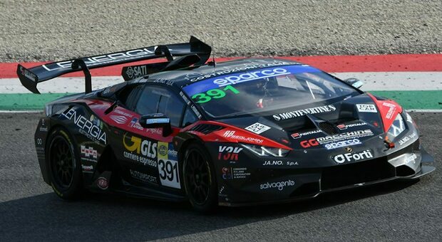 Auto, Campionato Gran Turismo: primi punti per Pegoraro e la sua Lamborghini