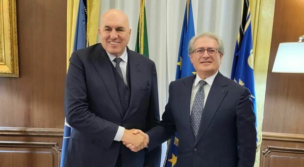 Il ministro Guido Crosetto e il commissario Massimo Ferrarese